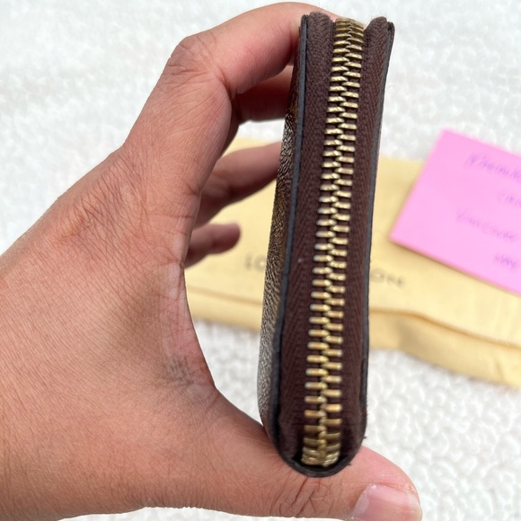 Lv Compact wallet - Picture 12 of 16